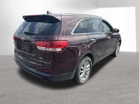 Used 2016 Kia Sorento AWD w/ LX Convenience Package image 4