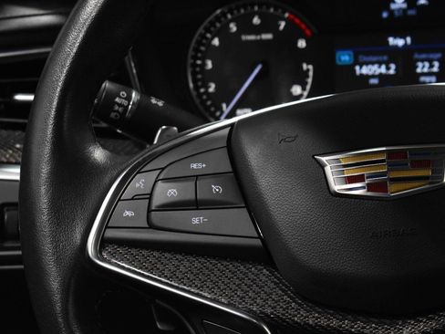 Used 2022 Cadillac XT5 Sportv AWD/4WD image 7
