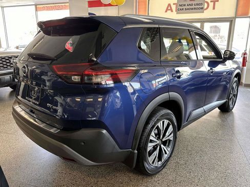Used 2021 Nissan Rogue SV w/ Premium Package AWD/4WD image 5