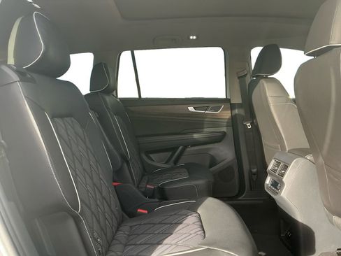 New 2026 Volkswagen Atlas SEL Premium R-Line image 19