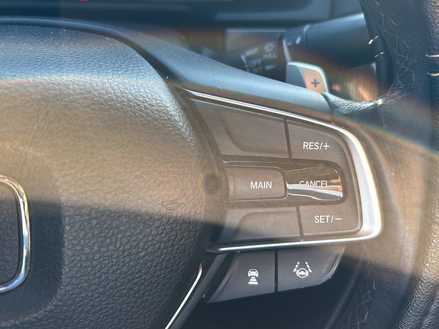 Used 2018 Honda Accord Sport image 19