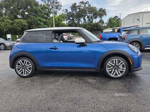 New 2026 MINI Cooper 2-Door Hardtop FWD image 8