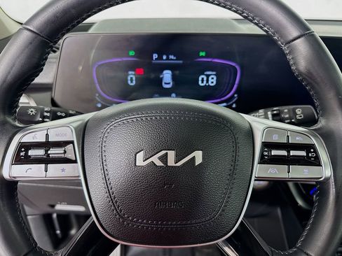 Used 2024 Kia Telluride S w/ S Sunroof Package image 16