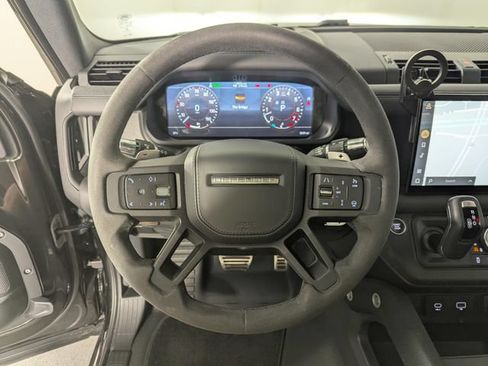 Used 2022 Land Rover Defender 110 AWD/4WD image 15