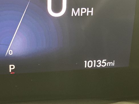 Used 2025 Buick Encore GX Sport Touring w/ Advanced Technology Package image 22