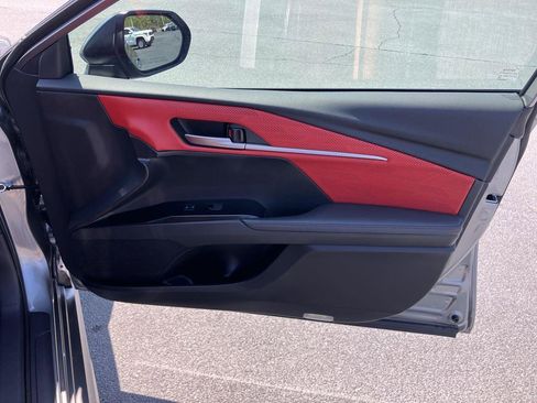 Used 2025 Toyota Camry XSE w/ Premium Plus Package image 34