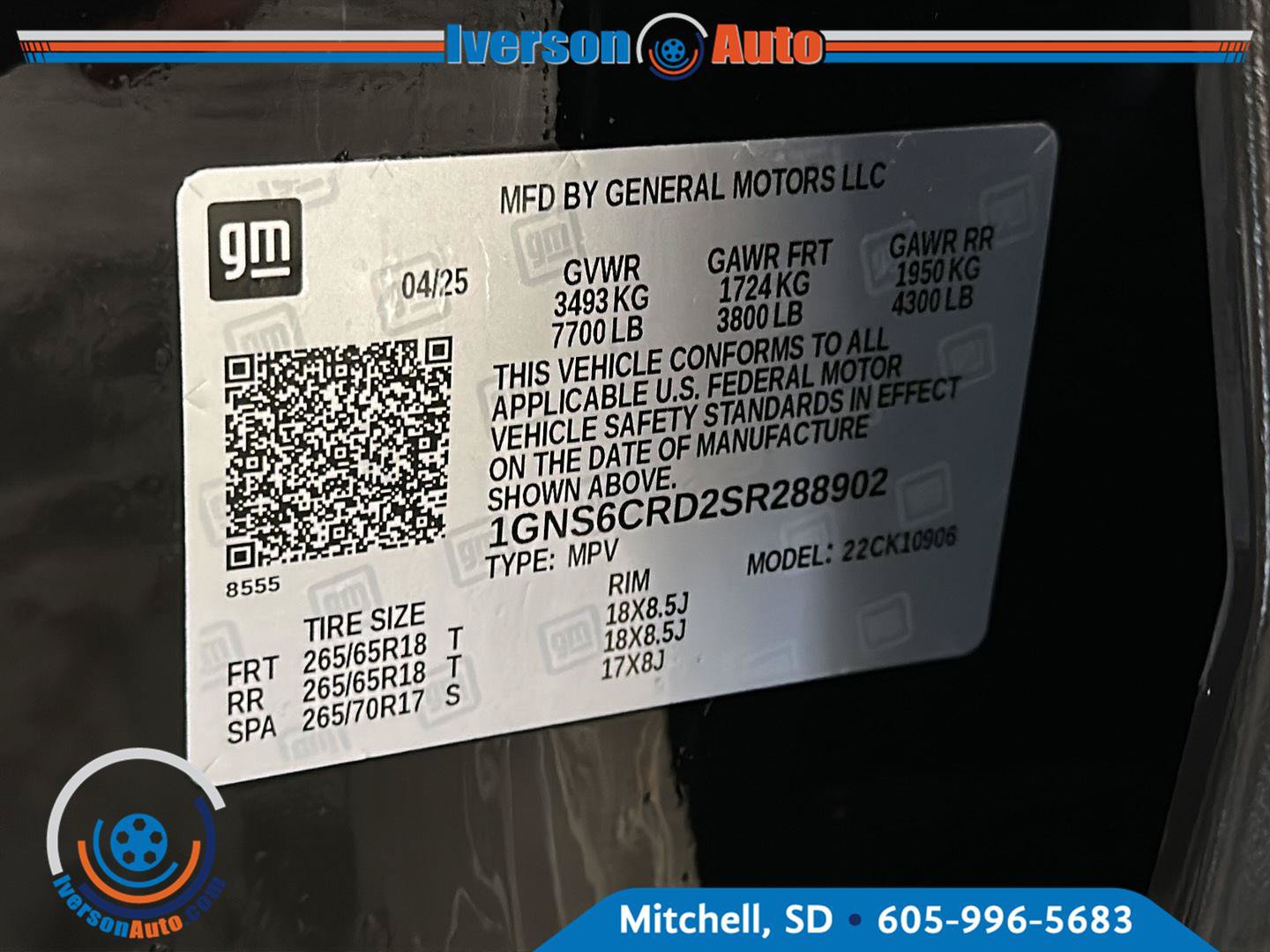 Used 2025 Chevrolet Suburban LT AWD/4WD image 12