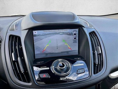 Used 2019 Ford Escape Titanium FWD image 23