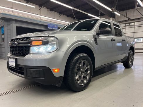 Used 2024 Ford Maverick XLT image 3