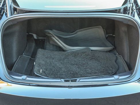 Used 2023 Tesla Model 3 Performance image 32