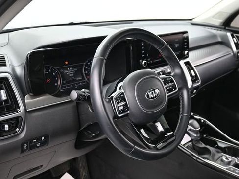Used 2021 Kia Sorento SX AWD/4WD image 14