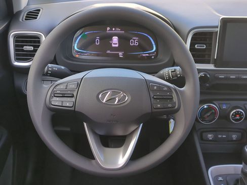 New 2026 Hyundai Venue SE image 17