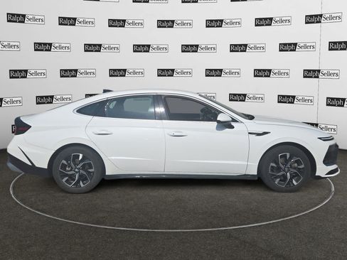 Used 2025 Hyundai Sonata SEL FWD image 7