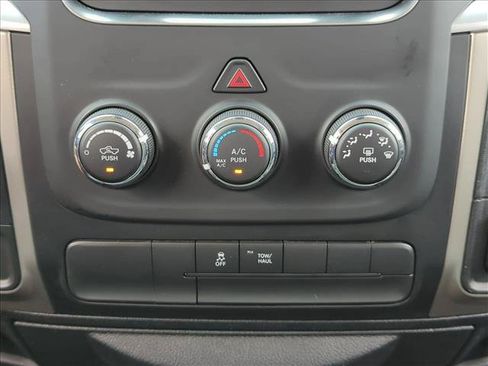Used 2016 RAM 1500 Big Horn RWD image 14