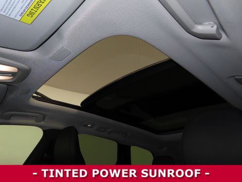 Used 2024 Volvo XC60 B5 Plus image 22