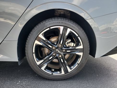 Used 2023 Kia K5 GT-Line w/ GT-Line Premium Package FWD image 6