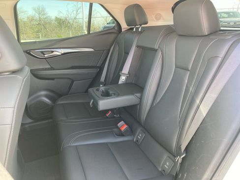 Used 2024 Buick Envision Preferred image 27