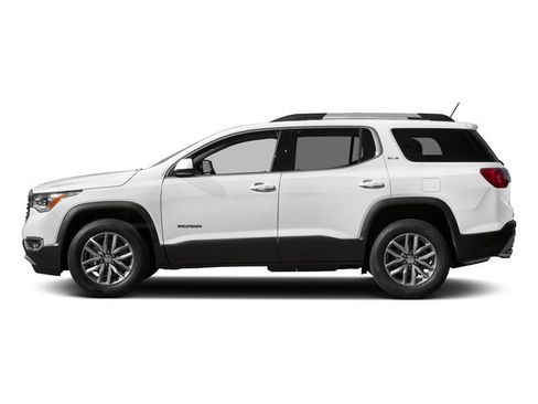 Used 2017 GMC Acadia SLE image 3