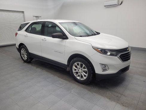 Used 2019 Chevrolet Equinox LS image 11