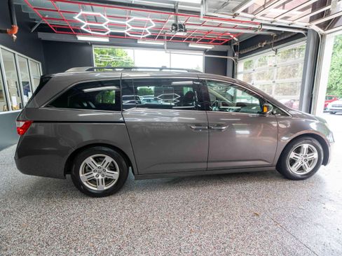 Used 2011 Honda Odyssey Touring image 4