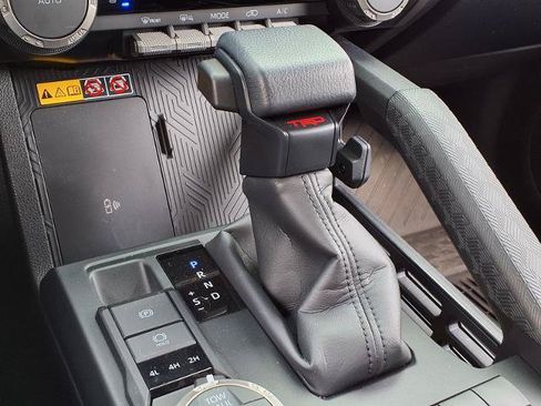 Used 2025 Toyota 4Runner TRD Off-Road Premium w/ Tow Technology Package AWD/4WD image 13
