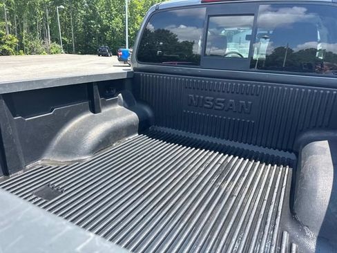 Used 2018 Nissan Frontier SV RWD image 13