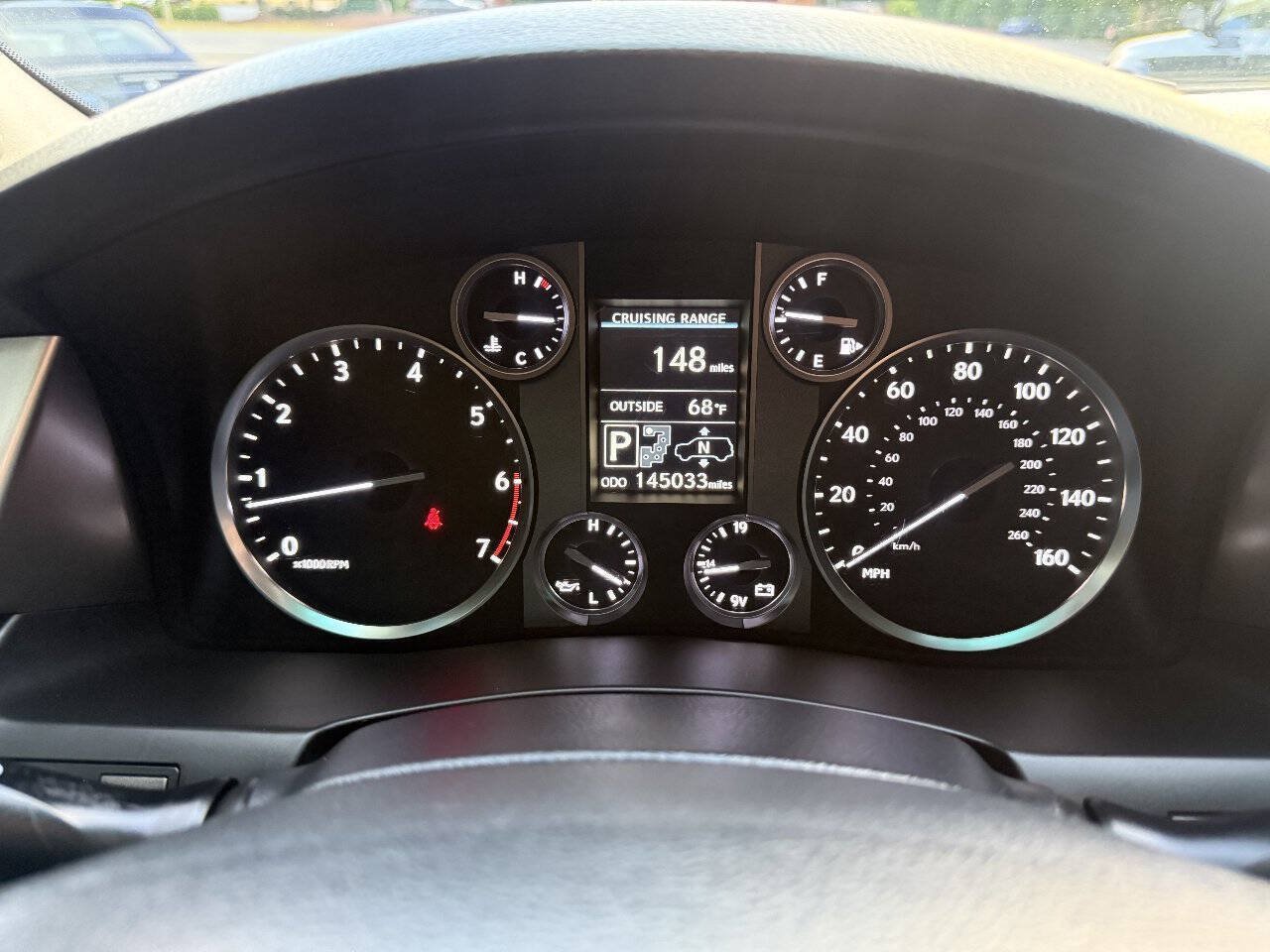 Used 2014 Lexus LX 570 4WD image 22