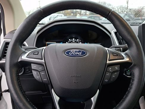 Certified 2022 Ford Edge SEL w/ Convenience Package image 21