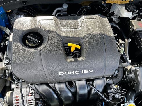 Used 2017 Hyundai Elantra SE FWD image 30