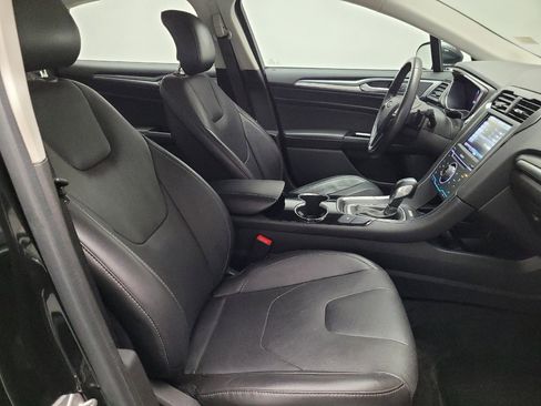 Used 2015 Ford Fusion Titanium image 21