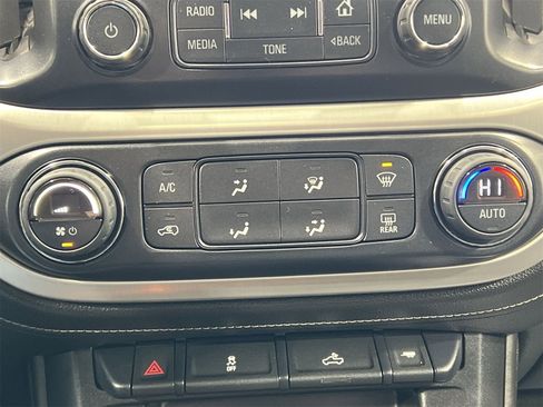 Used 2016 GMC Canyon SLE w/ SLE Convenience Package image 19