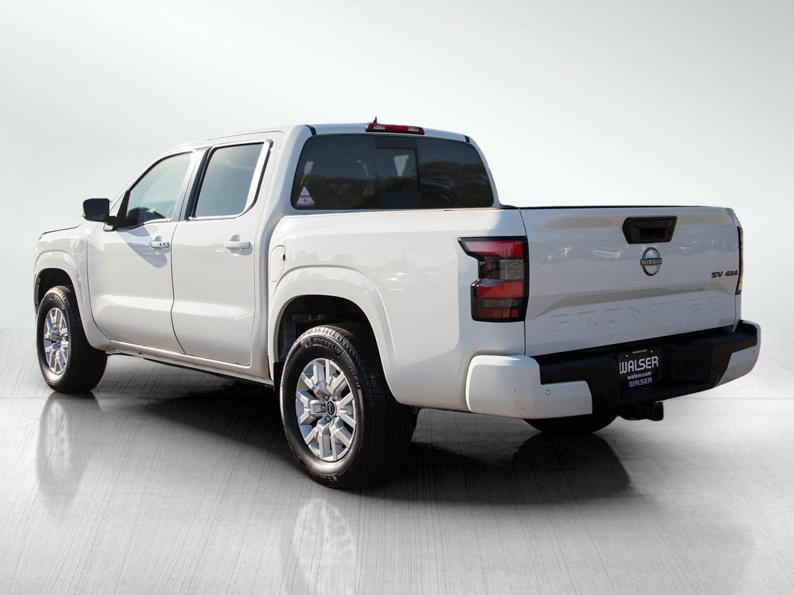 Used 2024 Nissan Frontier SV w/ SV Convenience Package AWD/4WD image 3