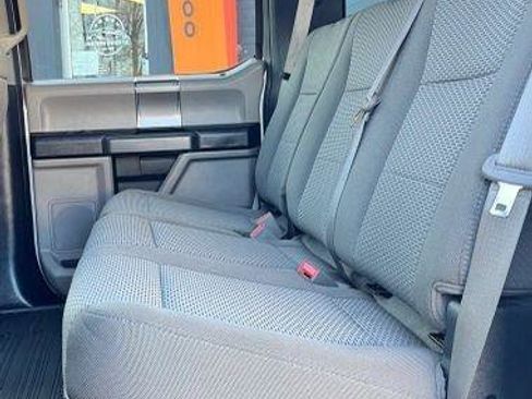 Used 2018 Ford F150 XLT w/ Equipment Group 302A Luxury image 16