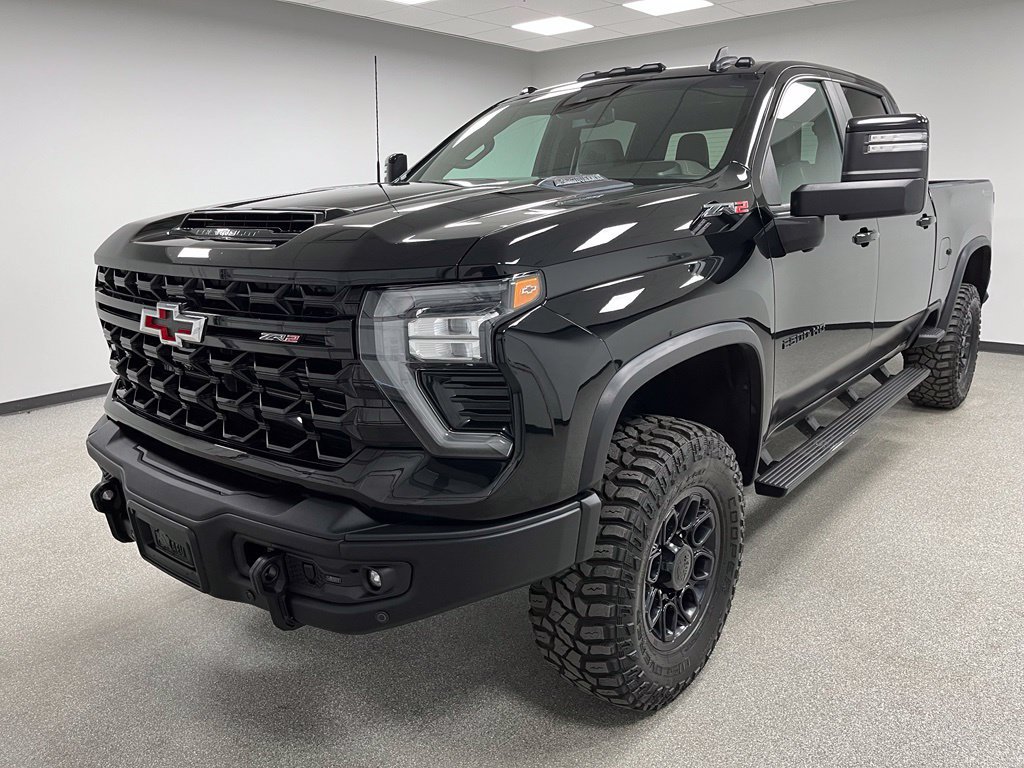 Used 2025 Chevrolet Silverado 2500 ZR2 w/ ZR2 Bison Edition AWD/4WD image 4