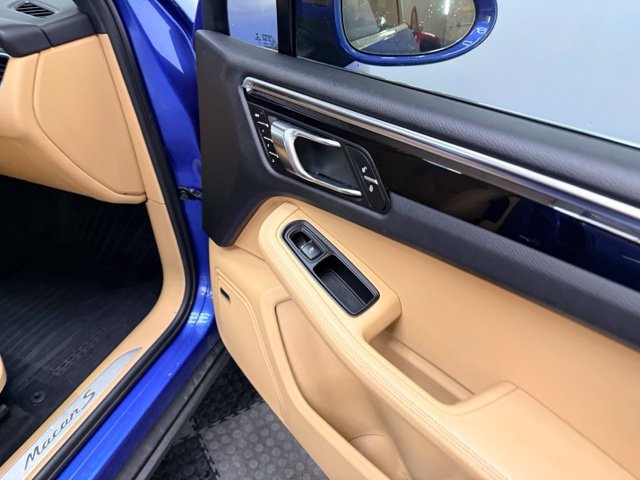 Used 2017 Porsche Macan S AWD/4WD image 36