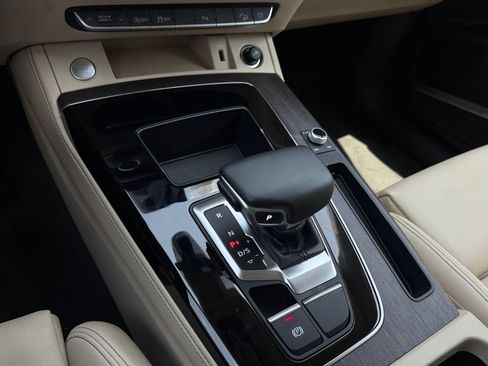 Used 2021 Audi Q5 2.0T Premium Plus w/ Premium Plus Package AWD/4WD image 26