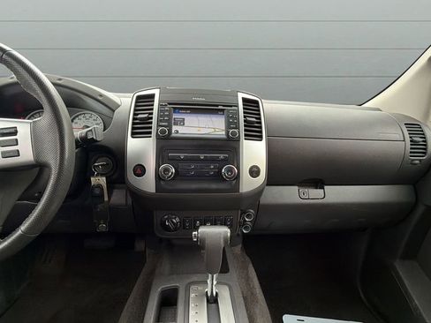 Used 2015 Nissan Xterra PRO-4X AWD/4WD image 10