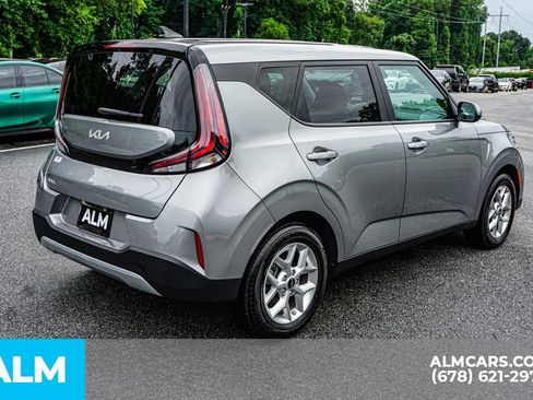 Used 2025 Kia Soul LX w/ LX Technology Package FWD image 5