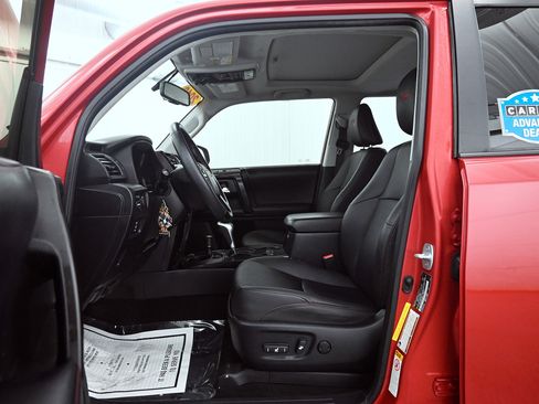 Used 2019 Toyota 4Runner TRD Off-Road Premium image 4