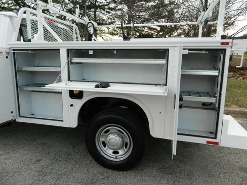 Used 2019 Ford F350 XL w/ Power Equipment Group AWD/4WD image 7