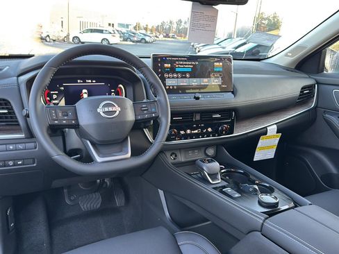 New 2026 Nissan Rogue Platinum image 16