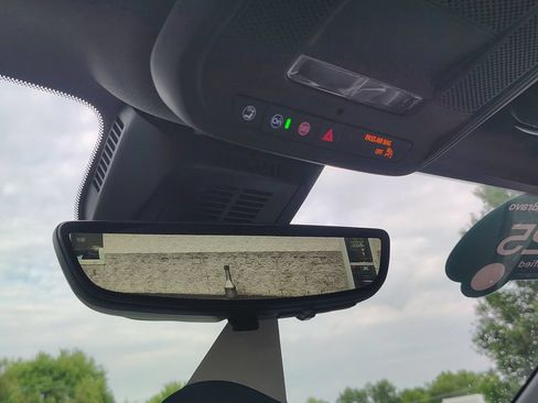 Used 2025 Chevrolet Equinox LT w/ Safety and Technology Package AWD/4WD image 38
