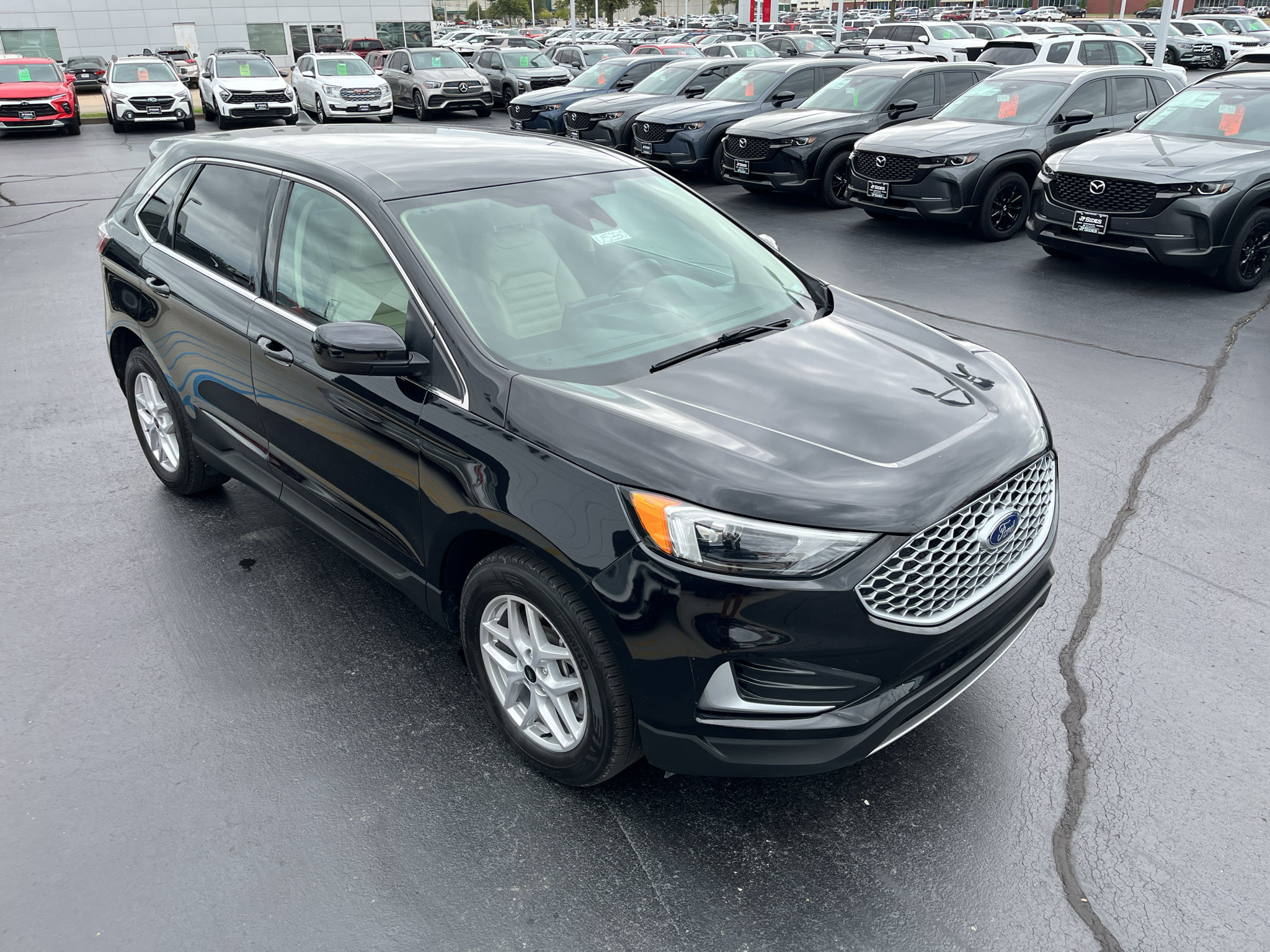 Used 2024 Ford Edge SEL AWD/4WD image 7
