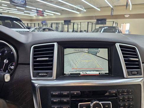 Used 2015 Mercedes-Benz ML 350 2WD w/ Premium 1 Package image 33