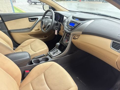 Used 2013 Hyundai Elantra GLS w/ Preferred Pkg image 44