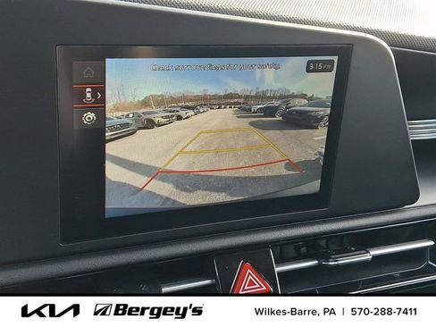 Certified 2025 Kia Niro LX image 22