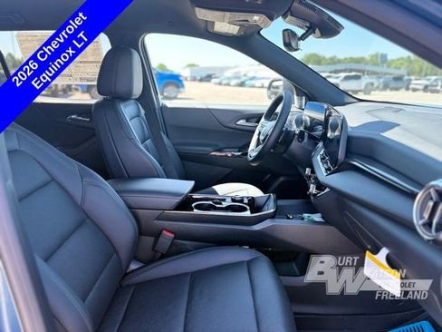 New 2026 Chevrolet Equinox LT w/ Convenience Package II FWD image 25