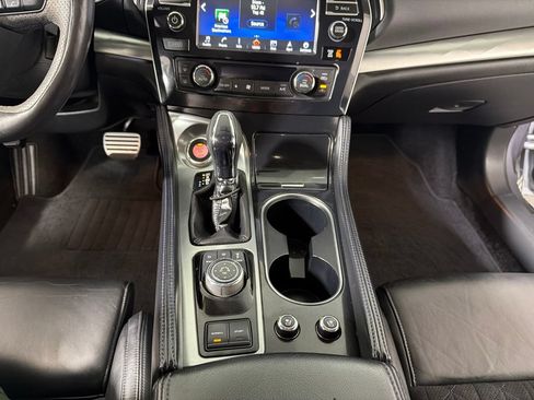 Used 2016 Nissan Maxima SR FWD image 17