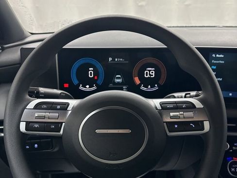 Certified 2025 Hyundai Santa Cruz SEL image 9