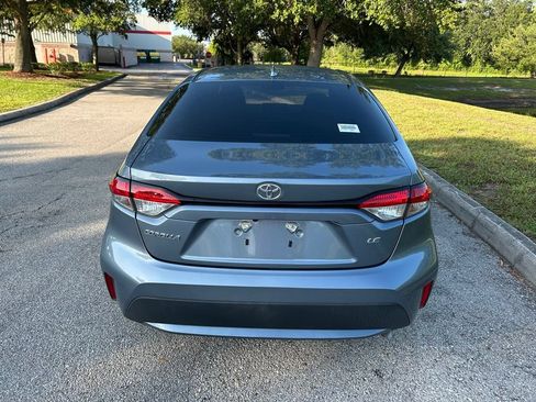 Used 2022 Toyota Corolla LE FWD image 5